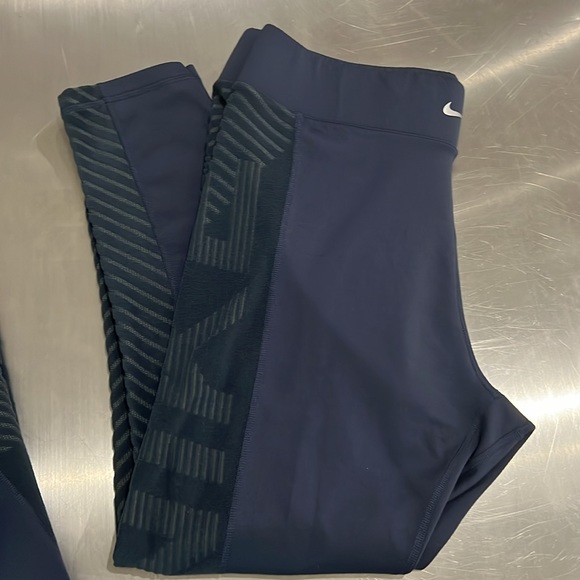 Nike Pro Therma-fit top and leggings 1X - Picture 6 of 8
